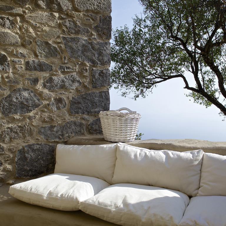 Melanopetra Boutique Apartments Emporeiós エクステリア 写真